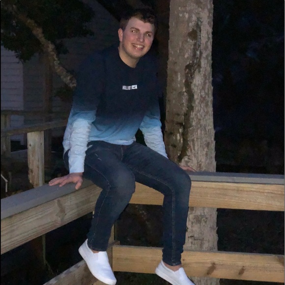 Meet your Posher, Matthew - Picture 2 of 6